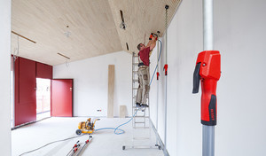 BESSEY_STE/STE_work_man_roomc75_1_6