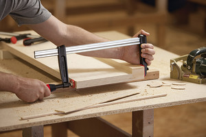 BESSEY_TPN-BE-2K_1/TPN-BE-2K_work_man_wood_4_1