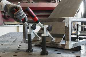 Stezni_elementi/TW28AV_work_man_steel